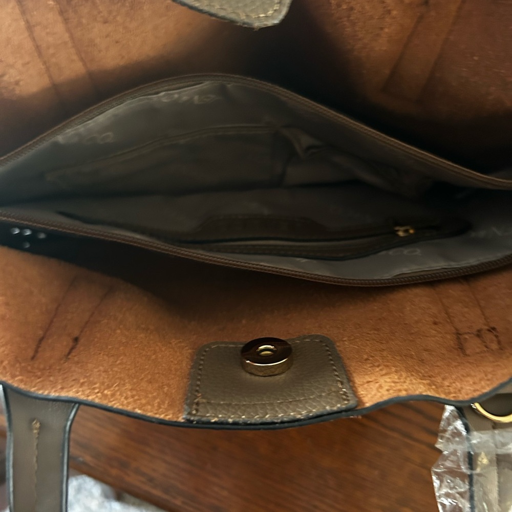 Micah Whipstitch 3 Compartment Tote by Jen & Co - Picture 6 of 7